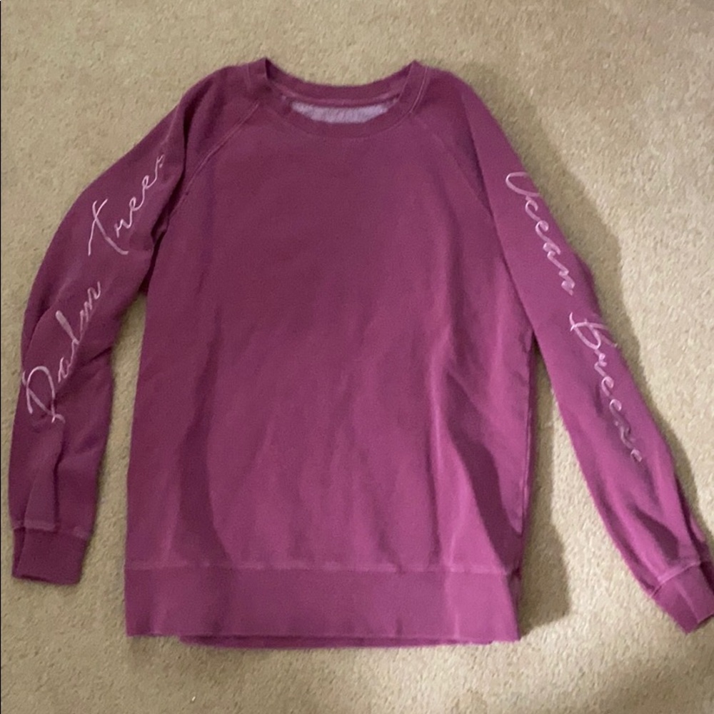 Billabong sweatshirt. Super cute. EUC. Plum color.